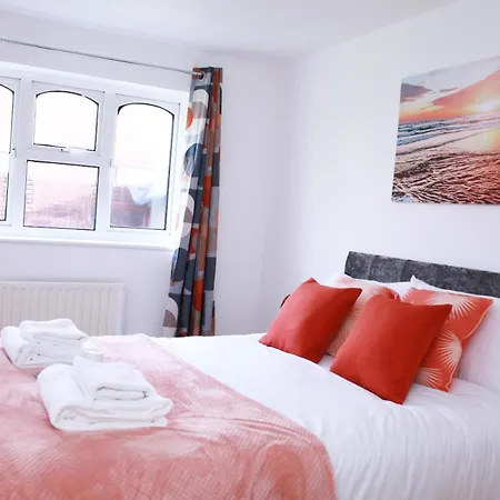Kenton Cozy Apartment